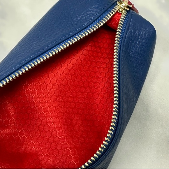 Levenger Blue Pebbled Leather Pen Pencil Cosmetic Brush Case Zipper Pouch - Picture 6 of 8